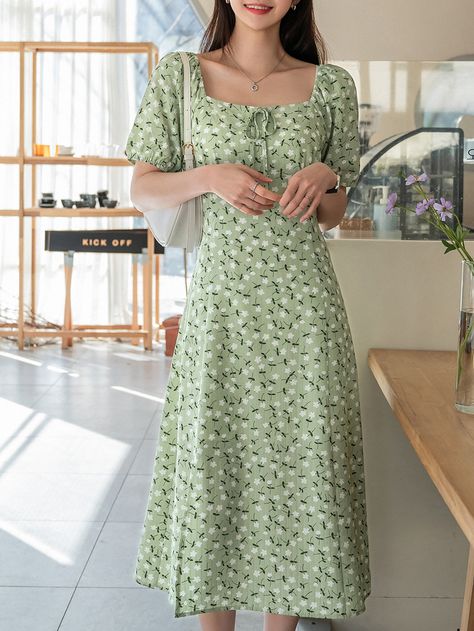 Modest Spring Dresses, Square Neck Puff Sleeve Dress, Modest Summer Dresses, Modest Summer Outfits, Modest Dresses Casual, Puff Sleeve Dress, Green Style, Modest Clothing, Modest Fashion Outfits