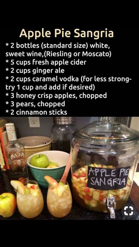 Riesling Sangria, Apple Pie Sangria, Fall Sangria Recipes, Apple Sangria, Caramel Vodka, Sweet White Wine, Thanksgiving Drinks, Boozy Drinks, Fancy Drinks