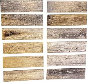 Wooden Planks On Wall, Wood Plank Wall, Pallet Walls, Wood Plank Walls, Horseshoe Projects, Diy Towels, Barn Wood Crafts, Wall Closet, Reclaimed Wood Projects