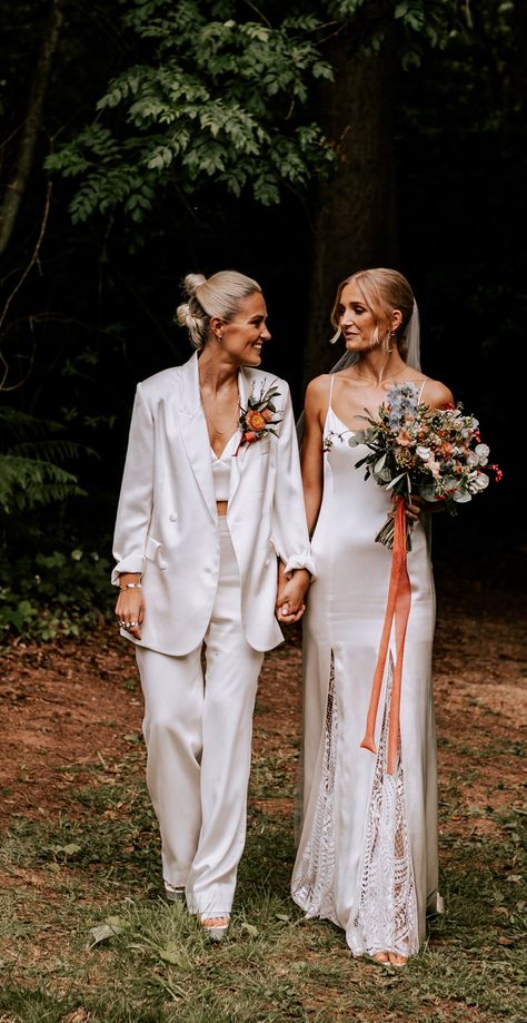 Two Brides Wedding Photography, Androgynous Wedding Attire, Lesbian Wedding Suit, Women Wedding Suit, Lesbian Wedding Outfits, Wlw Wedding, Queer Weddings, Two Brides, Uk Photos