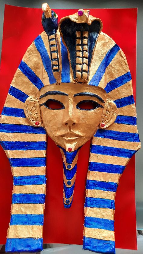 King Tut Mask, Egyptian Mask, Egypt Project, King Tut, Diy Mask, Mask Making, Ancient Egypt, All Art, Holiday Parties