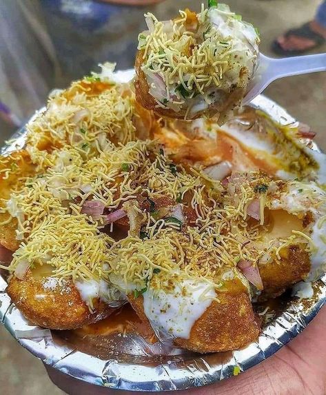 Dahi Puri, Delicious Food Image, Foodie Pics, Bengali Food, Pani Puri, Chaat Recipe, Indian Cooking Recipes, Desi Food, Air Fryer Dinner Recipes