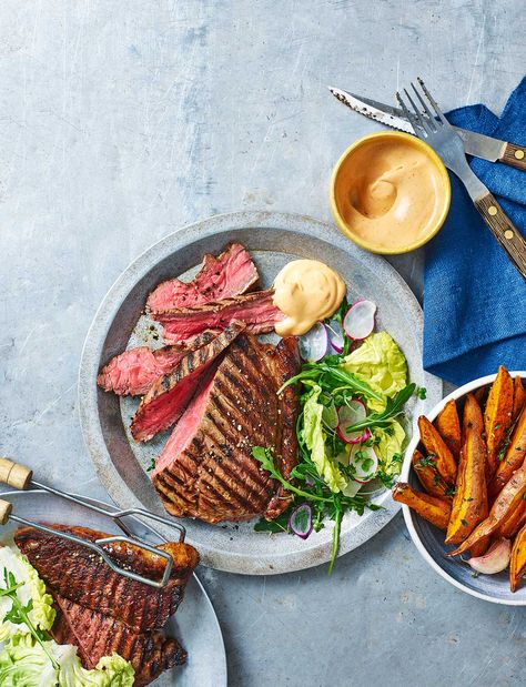 This delicious steak recipe from London restaurant Blacklock uses its original chilli hollandaise. Perfect with steak, or with pork chops Hollandaise Recipe, Rolled Roast, Gluten Free Bbq, Delicious Steak, Rump Steak, London Restaurant, Pear Salad, Chicken Steak, London Food