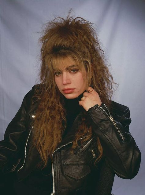 Linda Hamilton Terminator, 80s Pictures, 1980s Hair, Taylor Dayne, Bullet Bike Royal Enfield, Pop Princess, Leather Jacket Girl, 80s Pop, 80s Hair