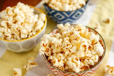 Better Than Movie Theater Homemade Popcorn – Unsophisticook Home Movie Night, Homemade Microwave Popcorn, Theater Popcorn, Movie Theater Popcorn, Stovetop Popcorn, Movie Popcorn, Neapolitan Pizza, Homemade Popcorn, Home Movie