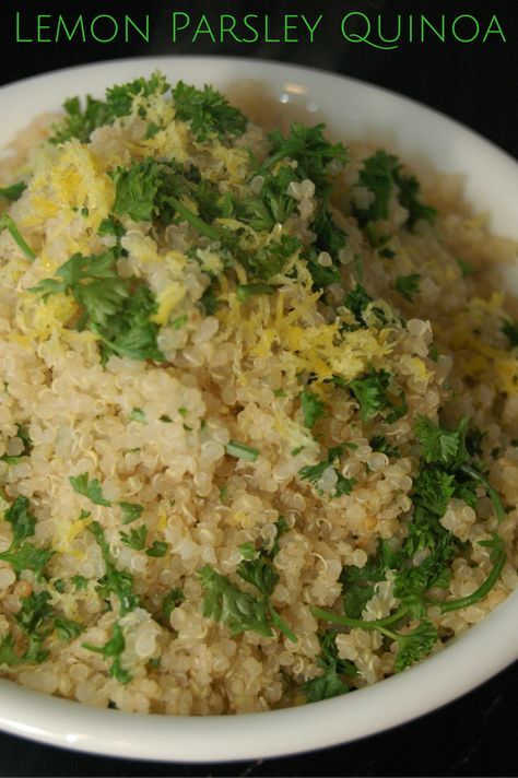 Savory Quinoa Recipes, Savory Quinoa, Lemon Quinoa, Quinoa Pilaf, Parsley Recipes, Quinoa Dishes, Pilaf Recipes, Dinner Bowls, Healthy Sides