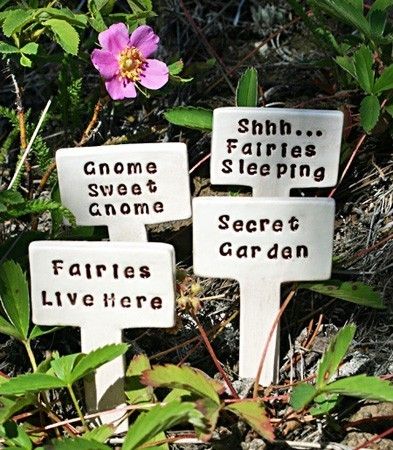 Fairy Furniture, Faeries Gardens, Fairy Crafts, Fairy Garden Houses, Diy Fairy, Fairy Doors, Fairy Garden Accessories, Fairy Garden Diy, Garden Signs