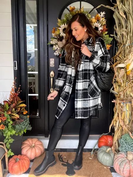 Black And White Shacket Outfit Women, Black White Shacket Outfit Women, Black And White Plaid Shacket Outfit, Black And White Plaid Jacket Outfit, Black Plaid Shacket Outfit, Black And White Shacket Outfit, Plaid Dress Outfit Winter, White Plaid Shirt Outfit, Plad Outfits