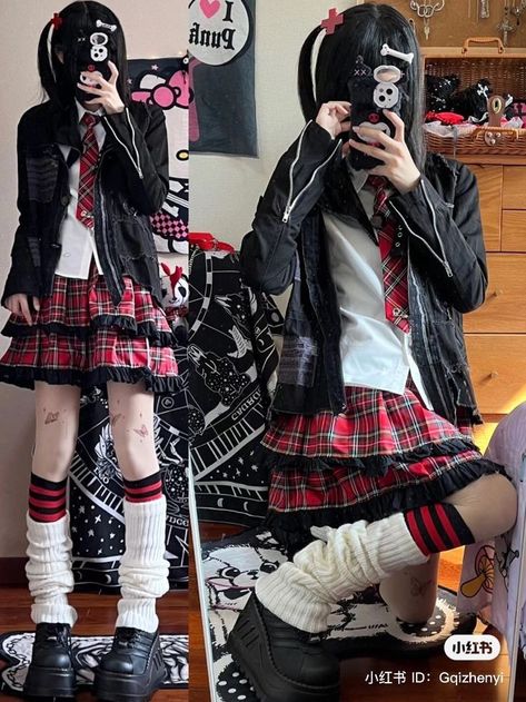 J Fashion Outfits, Dark Kawaii Outfits, Goth Japanese Fashion, Gothic Harajuku Fashion, Kawaii Grunge, Fashion Aesthetic Outfits, Estilo Harajuku, Ootd Selfie, Kawaii Fashion Outfits