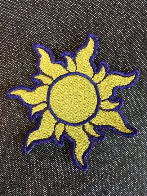 Tangled Kingdom, Senior Jackets Patches, Tangled Sun, Senior Jackets, Disney Room Decor, Disney Patches, Backpack Patches, Cute Patches, Cool Patches