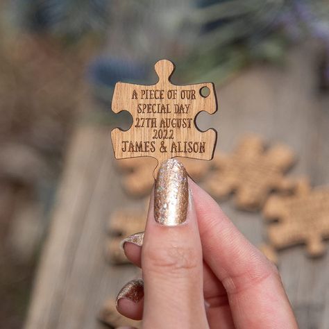 Wedding Puzzle Pieces, Personalized Wedding Favor Tags, Wedding Decor Rustic, Wedding Puzzle, Wedding Favor Table, Favours Wedding, True Love Is, Practical Wedding, Wedding Tags