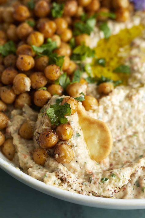 Best Baba Ganoush Recipe, Baba Ganoush Recipe, Recipe Eggplant, Babaganoush Recipe, Mediterranean Appetizers, Roasted Olives, Roasted Eggplant Dip, Eggplant Recipes Easy, Dip Dip