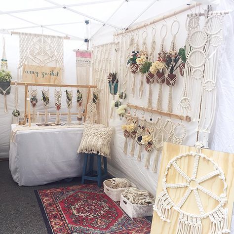 Booth Display Ideas Diy, Craft Stall Display, Craft Booth Design, Craft Fair Table, Market Stall Display, Farmers Market Booth, Vendor Booth Display, Craft Fair Booth Display, Stall Display