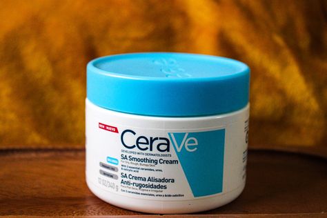 Cerave Moisturising Cream, Cera Ve Moisturizing Cream, Acne Foaming Cream Cleanser Cerave, Cerave Sa Smoothing Cream, Skincare Routine For Hyperpigmentation, Cerave Sa Lotion For Rough & Bumpy Skin, Chest Acne, Cerave Skincare, Thick Moisturizer