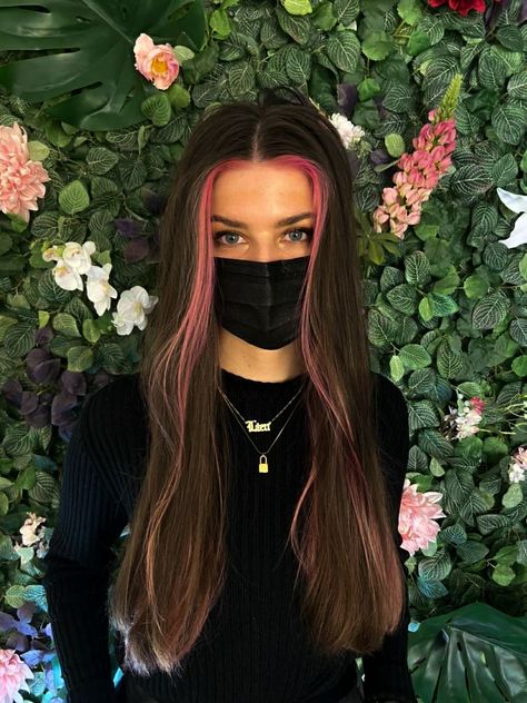 Pink Hair Strip Brunette, Pink Balayage Brunette Straight Hair, Brown Hair Pink Money Piece, Coloured Streaks In Hair, Pink Front Pieces Hair, Brown Hair Pink Streaks, Pink Brunette Hair, Pink Hair Streaks Brunette, Coloured Bangs