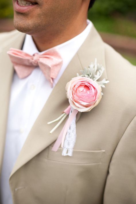 Wedding Bridesmaids And Groomsmen, Wedding Rose Gold Theme, Mens Wedding Suits, Rose Gold Theme, Wedding Blush, Pink Wedding Inspiration, Blush Pink Weddings, Tea Party Garden, Bridesmaids And Groomsmen