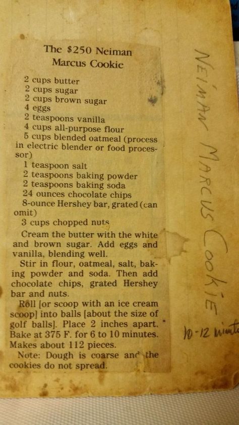 Vintage Baking Recipes, Neiman Marcus Cookies, Nieman Marcus, Cooking Cookies, Cookie Recipes Homemade, Heirloom Recipes, Retro Recipes, Baking Sweets, Old Recipes