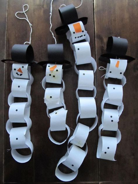 Christmas Crafts For Kids To Make, Paper Chains, Calendar Ideas, Winter Crafts For Kids, Navidad Diy, Preschool Christmas, Easy Christmas Crafts, Classroom Crafts, Snowman Crafts