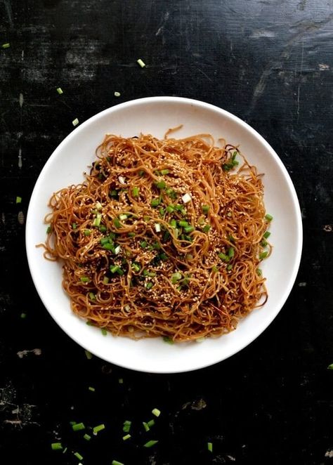 Pan-fried Honey Hoisin Noodles Hoisin Noodles, Fried Noodles Recipe, Pan Fried Noodles, Woks Of Life, The Woks Of Life, Fried Noodles, Homemade Noodles, Asian Noodles, Woks