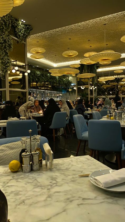 Saudi Restaurant, Riyadh Restaurants, Life In Saudi Arabia, San Carlo, Riyadh, Saudi Arabia, Food Hacks, Restaurant Bar, Night Club