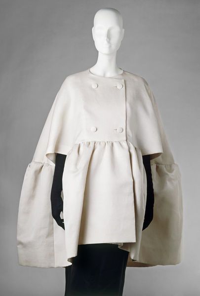 Evening cape Place of origin: Paris, France (made) Date: February 1963 (made) Artist/Maker: Cristóbal Balenciaga, born 1895 - died 1972 (... Cape Designs, Cristóbal Balenciaga, Fashion 1960s, Vintage Couture, White Coat, 1960s Fashion, 60s Fashion, Look Vintage, Mode Vintage