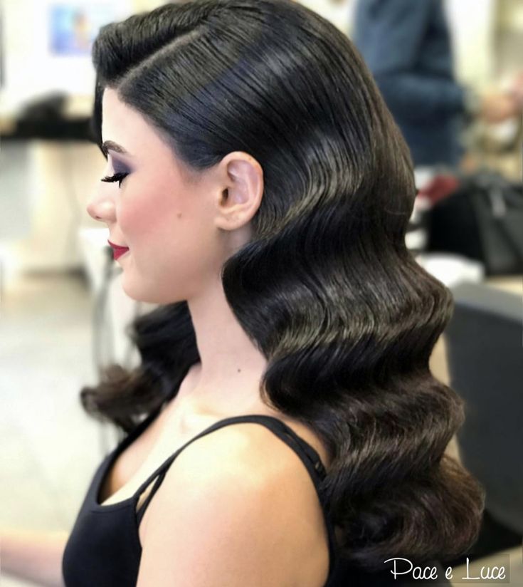 Vintage Hairstyles For Long Hair, Glamorous Hairstyles, Old Hollywood Hair, Retro Curls, Vintage Curls, Hairstyles For Prom, Guest Hair, Hollywood Hair, Glamorous Hair