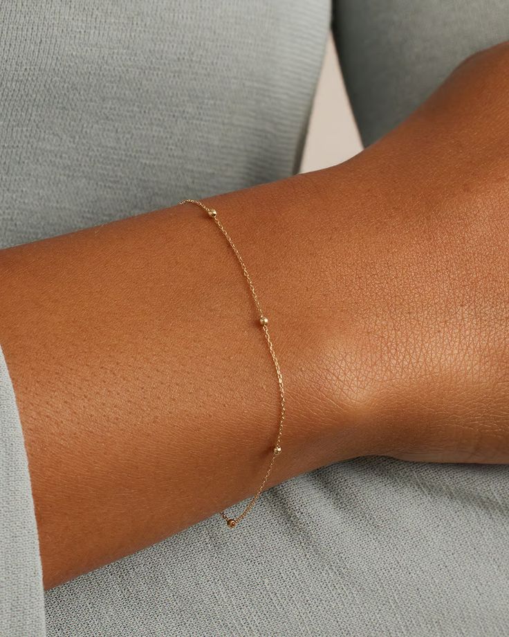 14k Gold Newport Bracelet – gorjana Little Gold Bracelet, Real Gold Bracelets, Dainty Gold Bracelets, Gold Bracelet Design For Women, Dainty Bracelets Gold, Gorjana Bracelet, Simple Gold Bracelet, Braclets Gold, Permanent Bracelet