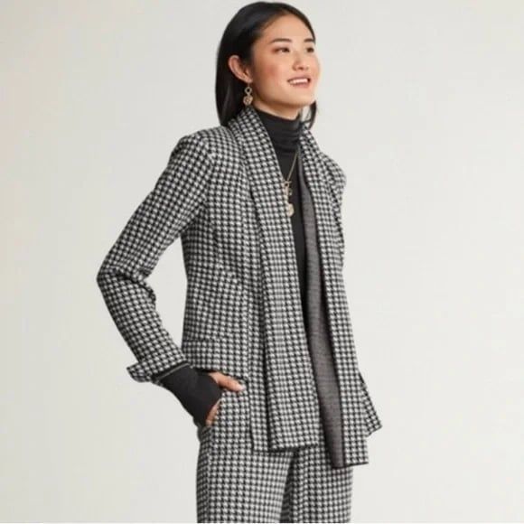 Cabi Style 3904 The Houndsooth Jacket Dream Girls Size: Women’s Small Nwt No Flaws Bin J Fitted Houndstooth Outerwear For Work, Tailored Houndstooth Outerwear For Winter, Winter Houndstooth Outerwear For Business Casual, Elegant Houndstooth Outerwear For Fall, Career Winter Blazer With Long Sleeves, Chic Houndstooth Long Sleeve Outerwear, Formal Fall Outerwear With Houndstooth Pattern, Formal Houndstooth Outerwear For Fall, Notch Lapel Houndstooth Outerwear For Fall