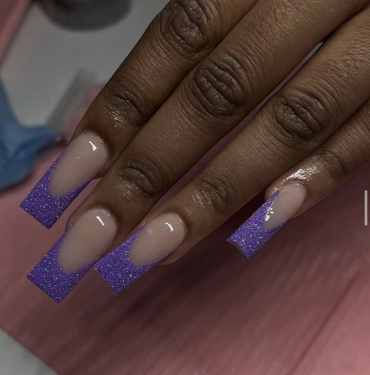 Purple Acrylic Nails Black Women, Dark Purple Nail Designs Prom, Purple Nails For Graduation, Graduation Nails Acrylic Purple, Dark Purple Glitter French Tip Nails, Light Purple Nails Short Square, Baddie Nails Acrylic Purple, Purple Nails For Birthday, Dark Purple Nail Inspo Acrylic