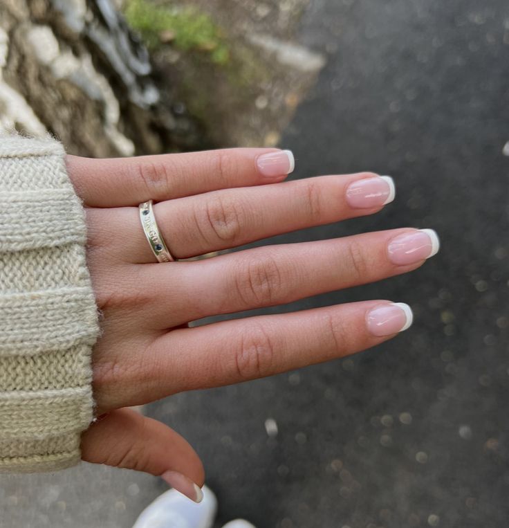 Tiffany & Co. Sterling silver and 0.5 Carat Sapphires. Short Sns French Nails, Natural Looking Nails Gel French Tips, Different Shape French Tip Nails, Clean French Tip Nails Square, Square Nails With Rounded Corners, Short Squoval Nails French Tip, Simple Nails French Tip Square, Shellac French Tip Natural Nails, French Tip Square Round Nails