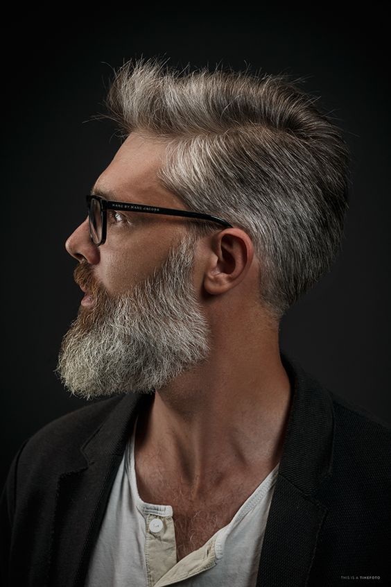 Barba Hipster, Older Men Haircuts, Beard Images, Curly Beard, Older Mens Hairstyles, Beard Haircut, Grey Hair Men, Men With Grey Hair, Hair Over 50