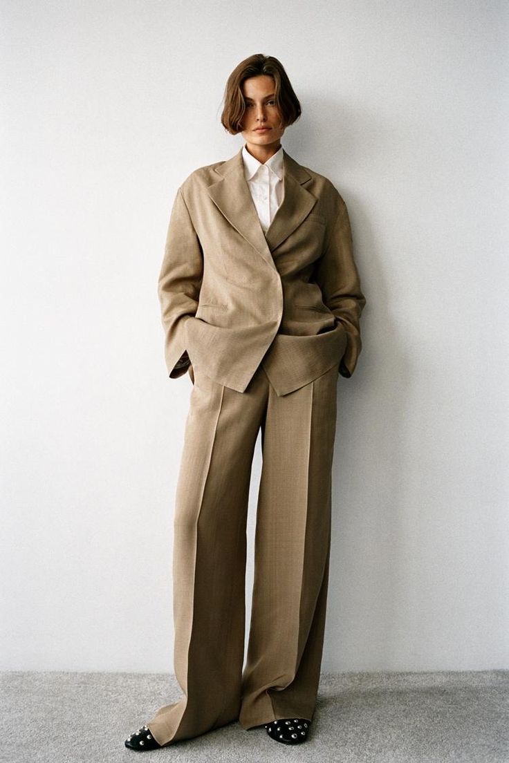 FITTED FLOWY BLAZER ZW COLLECTION - taupe brown | ZARA United States Fall Beige Notch Lapel Pantsuit, Beige Notch Lapel Pantsuit For Work, Timeless Blazer With Pockets And Suit Collar, Beige Long Sleeve Pantsuit For Fall, Beige Fall Workwear Pantsuit, Beige Fall Pantsuit For Work, Business Pantsuit With Pockets And Long Sleeves, Workwear Pantsuit With Pockets And Suit Collar, Tailored Neutral Blazer With Welt Pockets