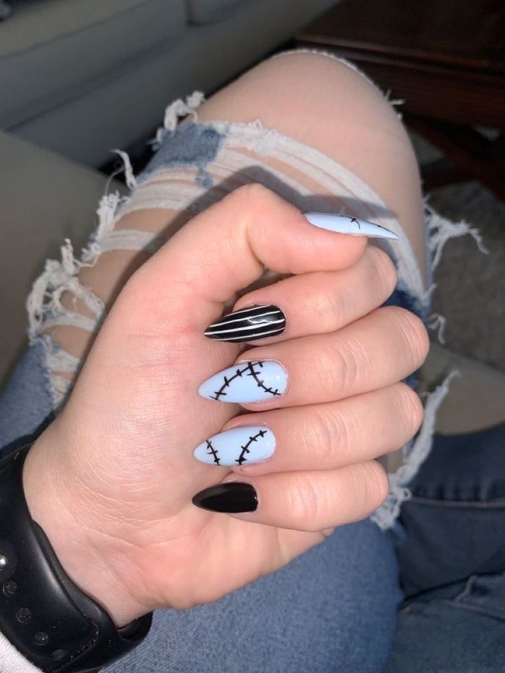 Cute Halloween Nails Simple Square, Wensday Nail Ideas, Horror Nails Halloween Simple, Blue Halloween Nails Acrylic, Jack Sally Nails, Nightmare Before Christmas Nails￼, Cute Nightmare Before Christmas Nails, Sally Inspired Nails, Jack Skellington Nails Acrylic Short