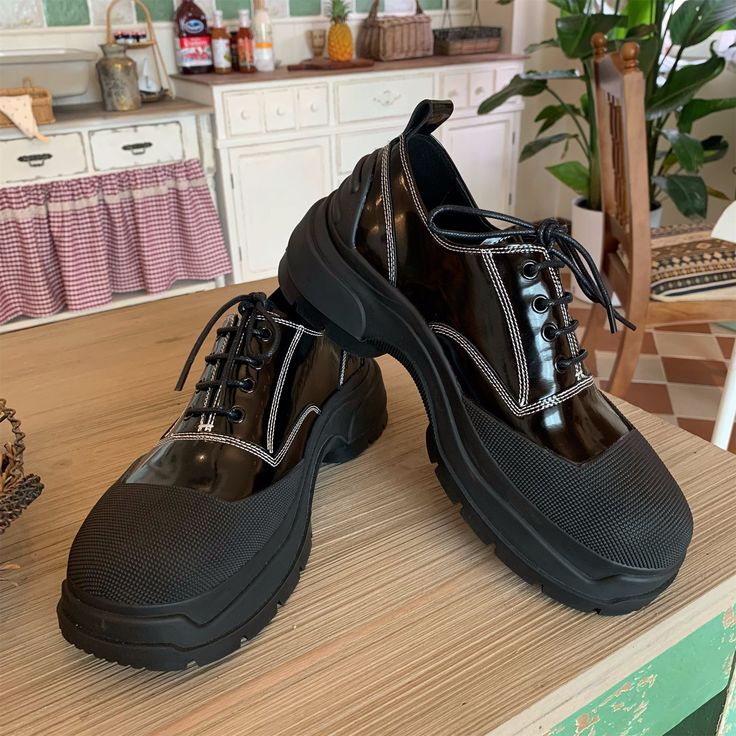 Rubber sole
Upper vamp material: PU
Toe cap: Square toe Chelsea Shoes, White Shoes Sneakers, Lace Up Wedges, Warm Boots, Casual Flat Shoes, Sole Sneakers, White Shoes Women, Zipper Boots, Casual Sport Shoes