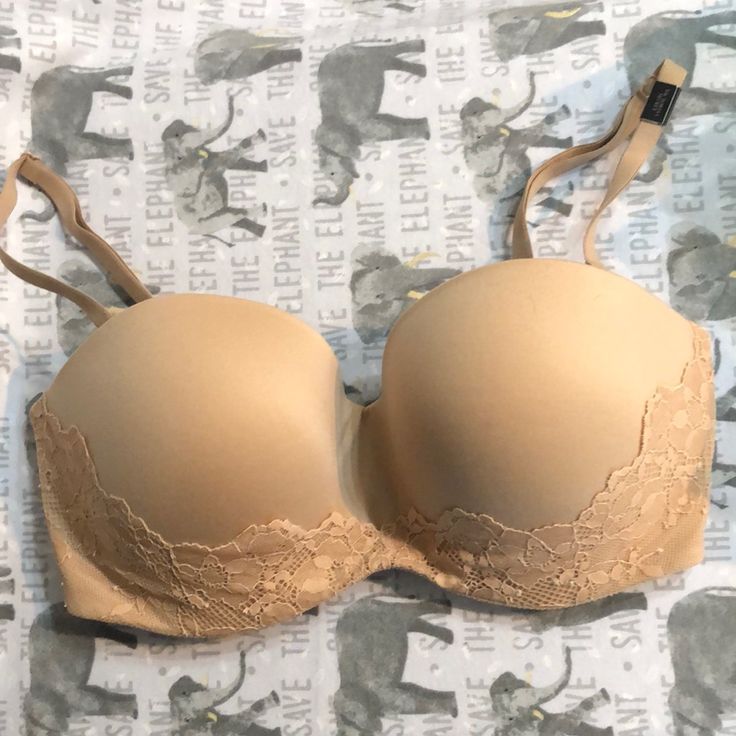 Tried On In Store, 32” Didn’t Fit When I Got Home. Tried Losing Weight But It’s Not Happening. My Loss Your Gain. Excellent Condition Convertible Bra, Victoria Secrets, Losing Weight, Women's Intimates, Convertible, Victoria's Secret, In Store, Bra, Women Shopping