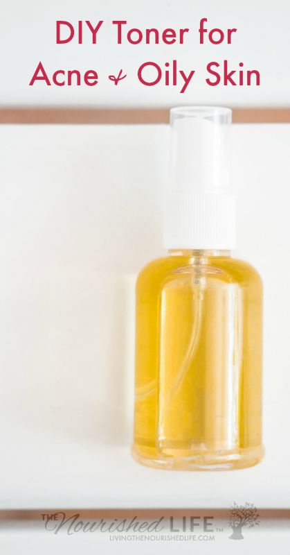 DIY toner should be three things: simple, economical, and effective. With only two ingredients, this homemade toner for oily skin/acne is the perfect combo. via @nourishedlife1 Diy Oily Skin Care, Diy Face Toner For Oily Skin, Diy Face Toner For Acne, Toner For Oily Skin, Homemade Toner, Diy Toner, Skincare Diy, Homemade Skincare, Homemade Facial