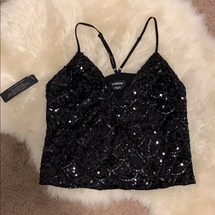 Brand New With Tag. Gorgeous Sequined Top With Adjustable Straps And Zipper On Side. It Drapes Open In The Front But There’s A Small Button Closure. Perfect For New Years Or Other Special Occasion Y2k Sequin Top, Chic Tattoo, Black Sequin Top, Sequined Top, Nye Outfits, Uni Outfits, Party Fits, Concert Fits, Party Tops