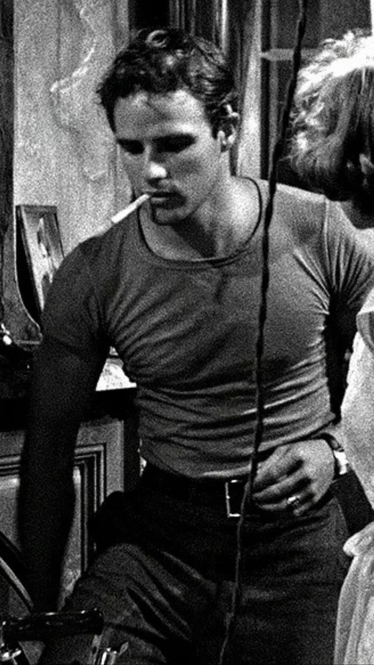 Stanley Kowalski, Elia Kazan, A Streetcar Named Desire, Old Hollywood Movies, Hollywood Men, Love French, Mens Outfit Inspiration, Marlon Brando, George Vi