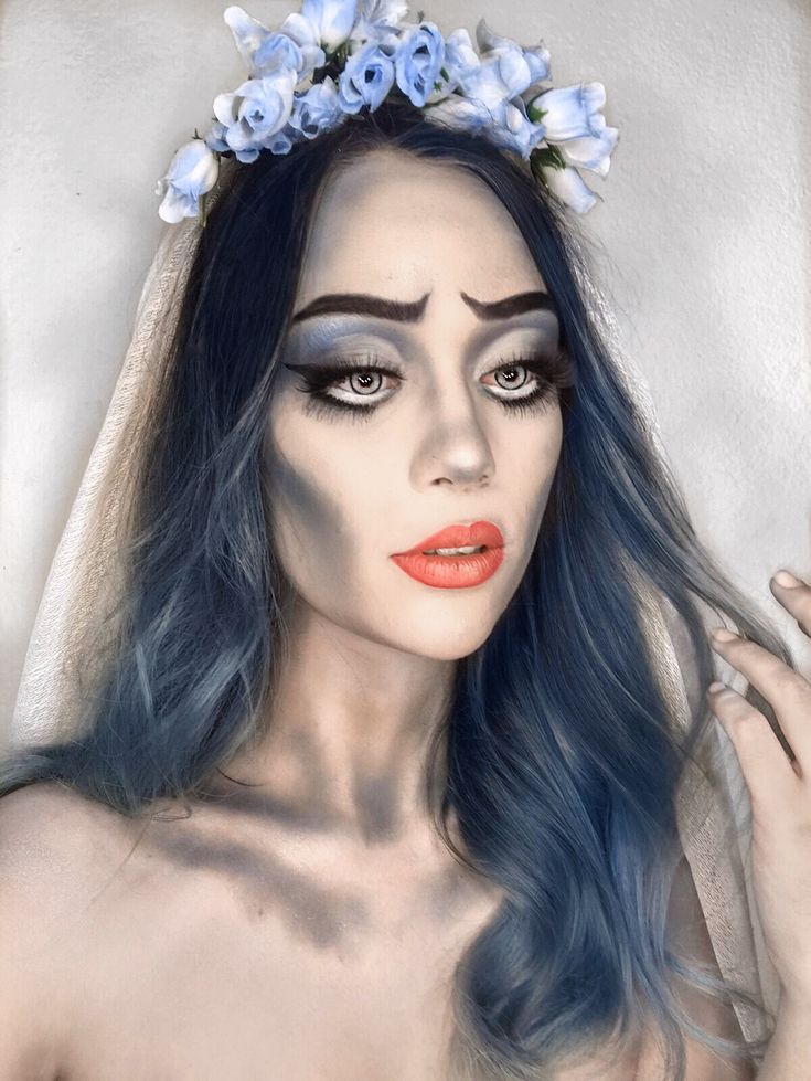 Corpse Bride And Groom Halloween, Emily Corpse Bride Costume Make Up, Corpse Bride Family Costume, Corps Bride Halloween Costume, Corpse Bride Halloween Costume Diy, Halloween Makeup Corpse Bride, Bride Corpse Makeup, Emily Corpse Bride Makeup Easy, Simple Corpse Bride Makeup