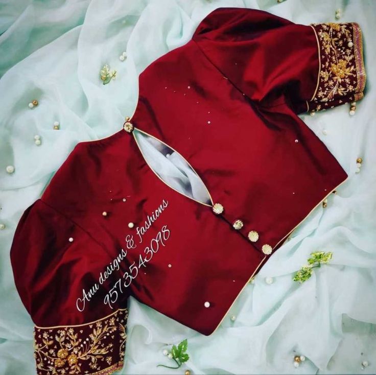 15 Trending and Latest Maggam work Blouse Designs 2021! Latest Maggam Work, Red Blouse Design, Blouse Maggam Work, Work Blouse Designs, Blouse Designs High Neck, Maggam Work Blouse, Wedding Saree Blouse, New Saree Blouse Designs, Wedding Saree Blouse Designs