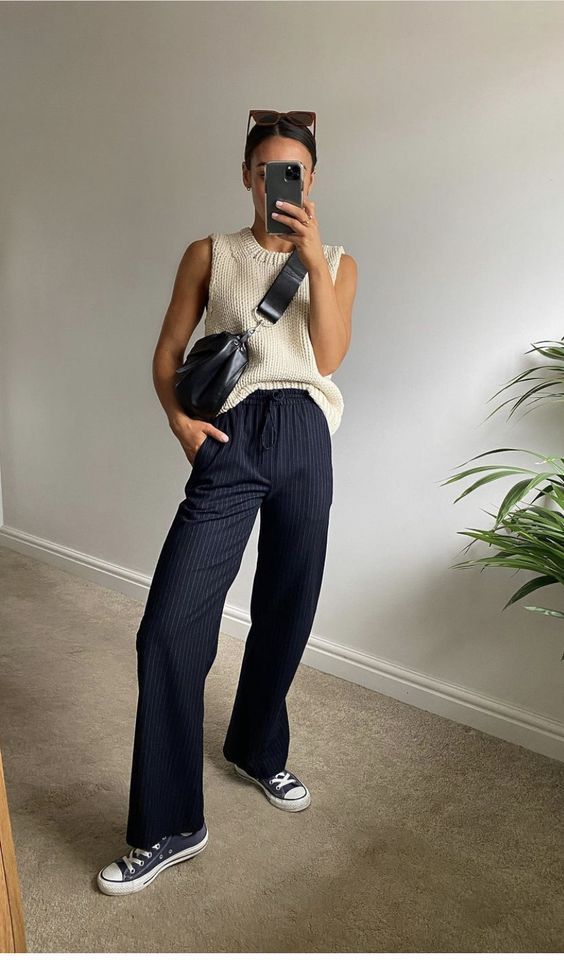 Trendy Therapist Outfits, Miami Business Trip Outfits, Humid Outfit Ideas, Tom Boy Chic Style Inspiration, Neat Casual Work Outfits, Dressing Better Aesthetic, Mom Vacation Outfits Summer, City Tourist Outfit, France Outfits Aesthetic