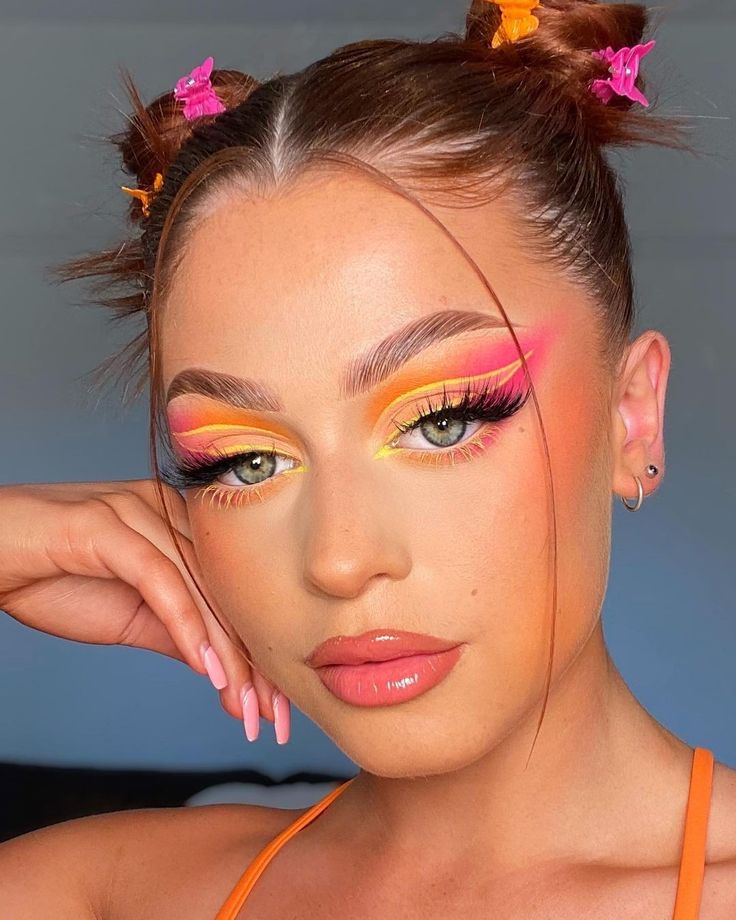 Orange And Pink Makeup, Edc Makeup, Festival Eye Makeup, Orange Eye Makeup, Makeup Ojos, Maquillage On Fleek, Vibrant Makeup, Yellow Makeup, Orange Makeup