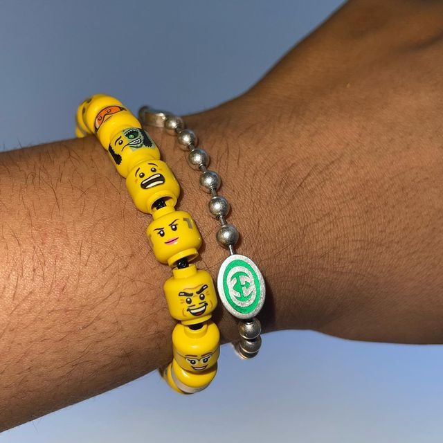 Lego Clothes, Men’s Bracelet, Lego Bracelet, Customized Bracelets, Lego Jewelry, Lego Head, Streetwear Jewelry, Bracelet Inspiration, Fun Accessories