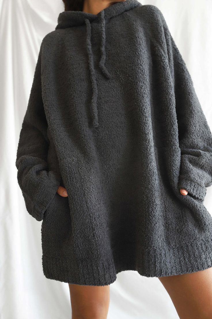 Snug Blanket Hoodie – Sunday Citizen Sunday Citizen, Blanket Hoodie, Hooded Pullover, Black Friday Sale, Hoodie Dress, Labour Day, Blankets, Loose Fitting, Turtle Neck