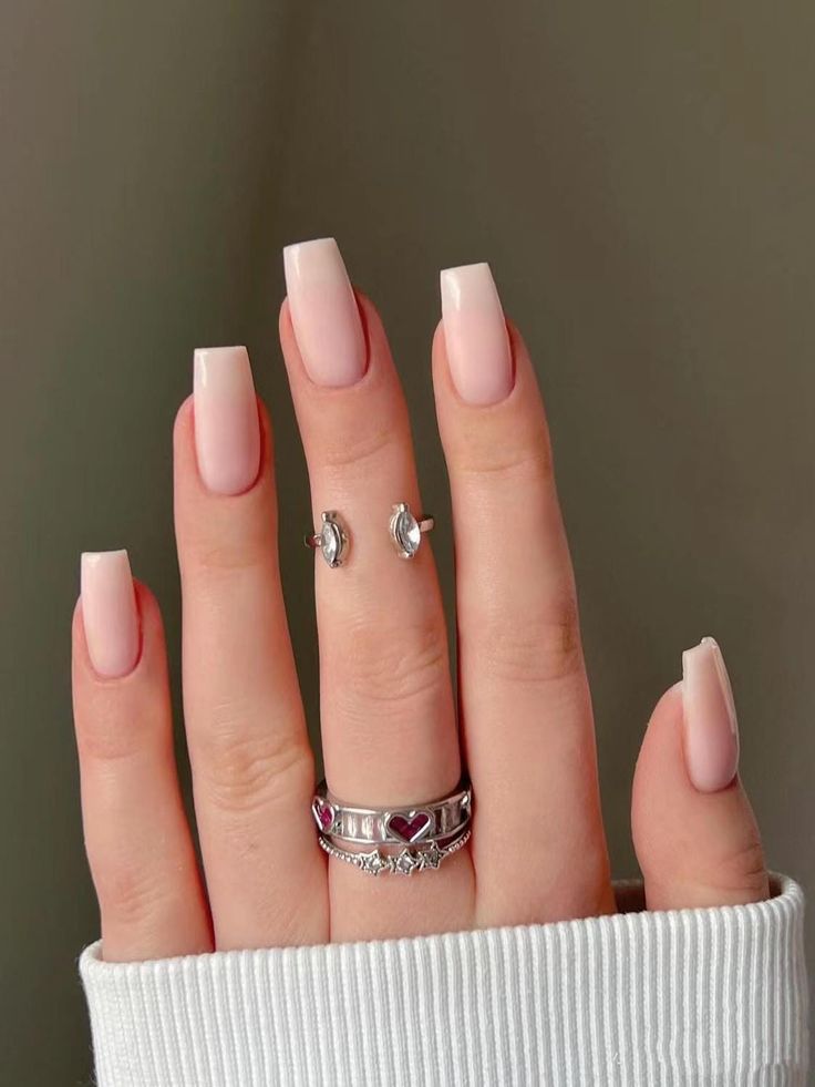 Medium Oval Nails, Long Natural Nails, Luxury Press On Nails, Small Nail, Subtle Nails, Light Nails, Short Coffin Nails, Beige Nails, Coffin Shape Nails