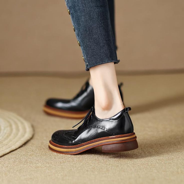 Upper Material: GENUINE LEATHER Heel Type: Square heel Lining Material: Genuine Leather Insole Material: Full Grain Leather Outsole Material: Rubber Heel Height: 5.5cm Black 7, Heel Type, Rubber Heels, Full Grain Leather, Leather Heels, Black Shoes, Heel Height, Grain, Genuine Leather