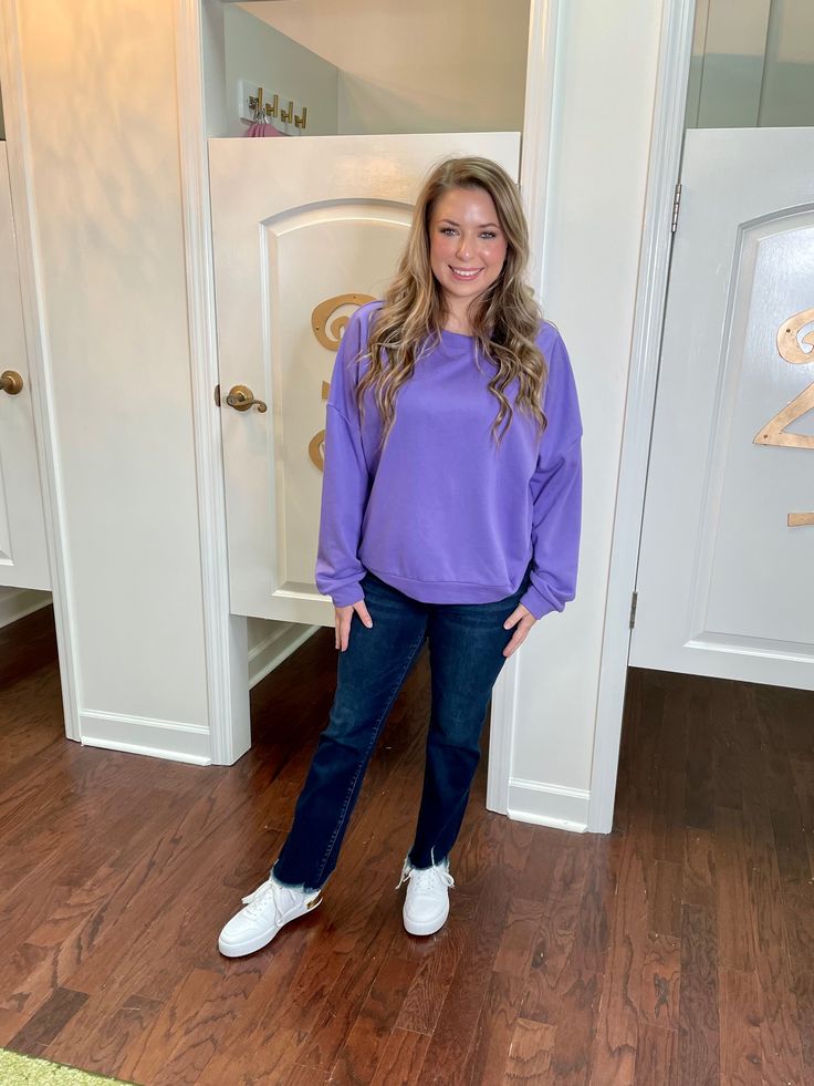 Stay cozy and stylish with the Fiby Sweatshirt. With its oversized fit and playful purple hue, this crewneck sweatshirt is perfect for adding a pop of color to your wardrobe. Made from a comfortable blend of 80% cotton and 20% polyester, it's the ultimate combination of fashion and comfort. Sizing: runs true to size; size chart included in the photos Purple Relaxed Fit Sweater For Streetwear, Trendy Purple Sweater For Streetwear, Lavender Crew Neck Sweater For Fall, Casual Lavender Sweater For Fall, Purple Crew Neck Sweatshirt For Spring, Trendy Purple Sweatshirt With Ribbed Cuffs, Spring Purple Crew Neck Sweatshirt, Purple Relaxed Fit Sweater For Fall, Purple Long Sleeve Sweatshirt For Spring