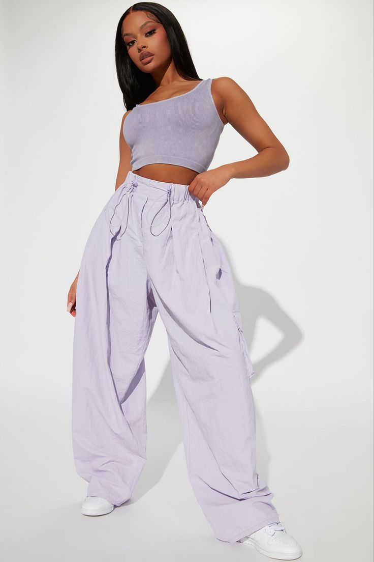 20th Birthday Photoshoot, Parachute Pants Outfit, Lavender Fashion, Dental Scrubs, Parachute Pant, Pants Outfit Men, Cargo Pants Outfit, Nylon Pants, Stich Fix