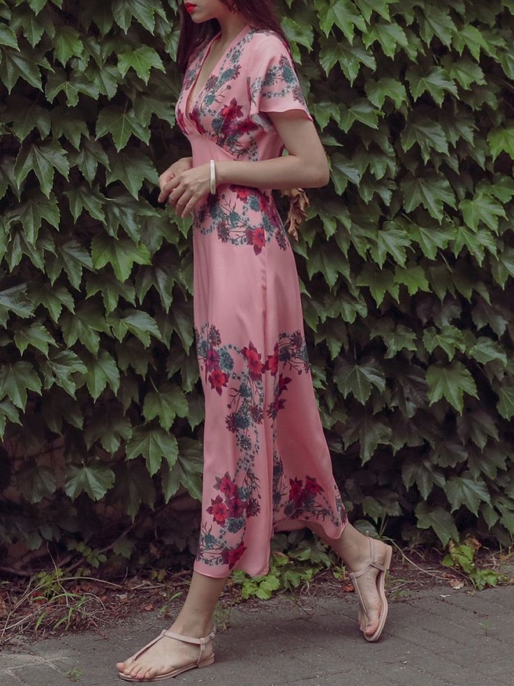 Maxi length V neck dress with short sleeve and pink floral print. Silky satin like material feel. Model is in MINUSEY S. * MINUSEY S = EU 34, US 2* MINUSEY M = EU 36, US 4* 100% Polyester* Dry clean* Made in Korea - Model Height: 170cm/5'7" (US2, EU34) Pink Printed V-neck Midi Dress, Spring Satin Maxi Dress With Short Sleeves, Pink Satin Short Sleeve Dress, Pink Satin Dress With Short Sleeves, Summer Short Sleeve Satin Dress, Spring Satin Midi Dress With Short Sleeves, Spring Short Sleeve Satin Midi Dress, Short Sleeve Satin Dresses For Summer, Elegant Pink V-neck Floral Dress