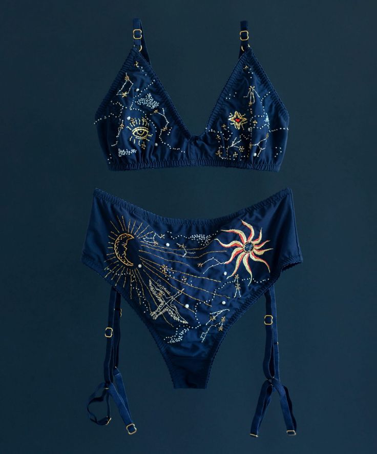 Love Swans, Body Lingerie, Best Lingerie, The Milky Way, Zodiac Constellations, Soft Bra, 12 Zodiac, Swans, Natural Pearls